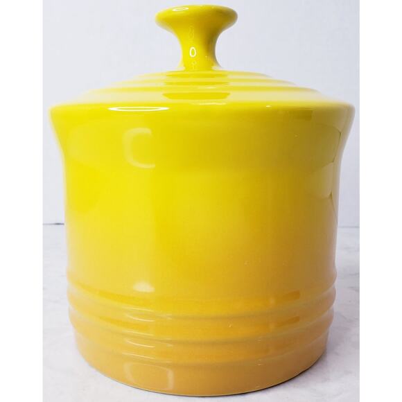 LE CREUSET Stoneware Salt Crock Ombre Yellow 10 oz./ 0.3L in VGUC - Picture 4 of 11